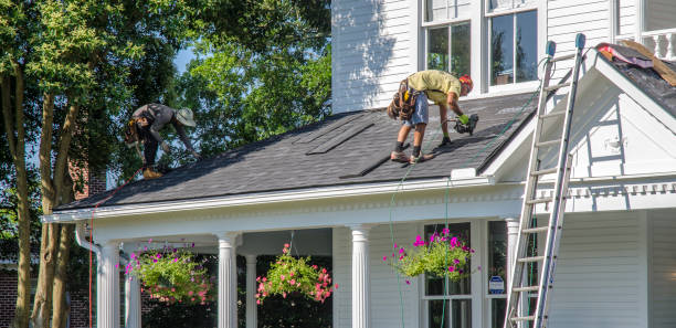 Roof Gutter Cleaning in Blue Hills, CT
